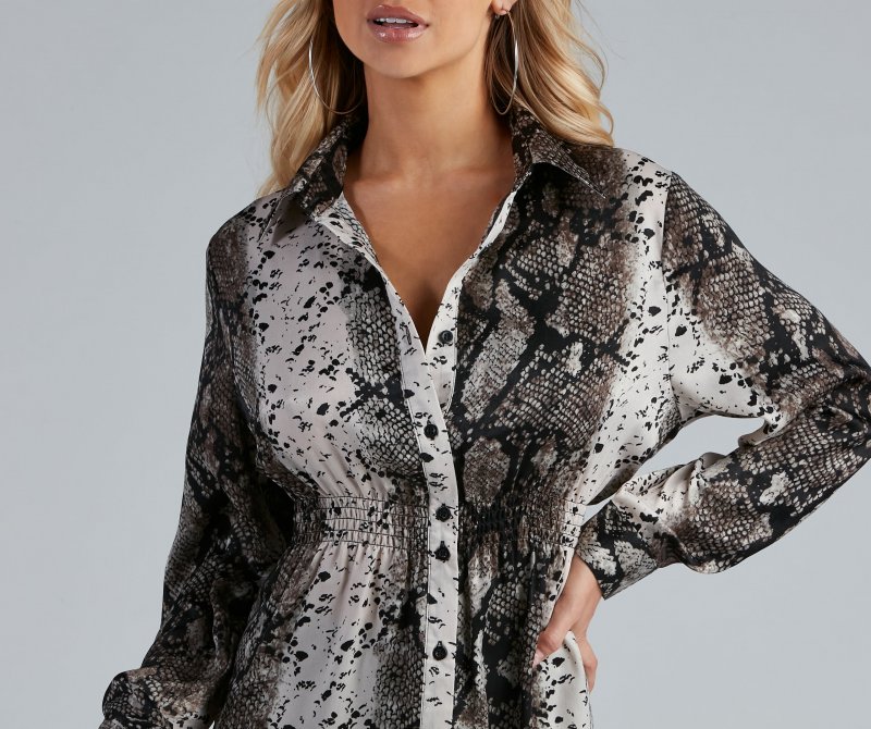 TableClothsUs Slithering Good Satin Button-Up Tunic