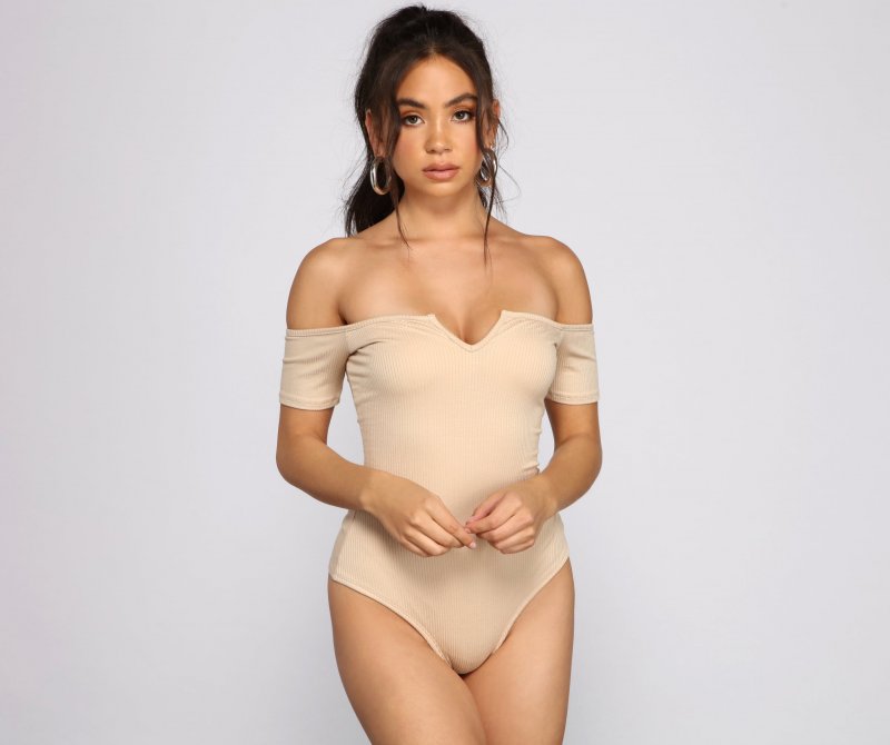 TableClothsUs Off The Shoulder Ribbed Bodysuit