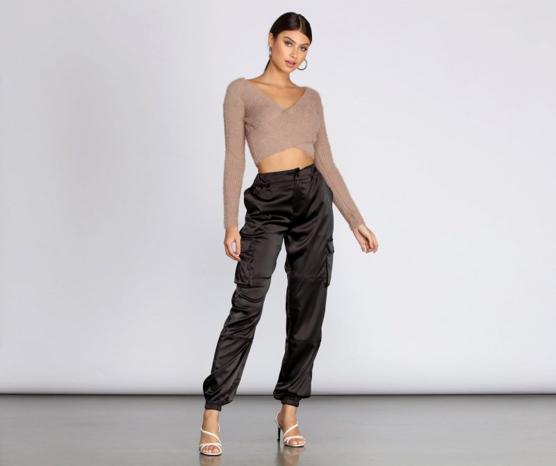 TableClothsUs Bat Your Lashes Crop Top