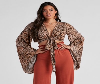 TableClothsUs Wild Shine Leopard Crop Wrap Top