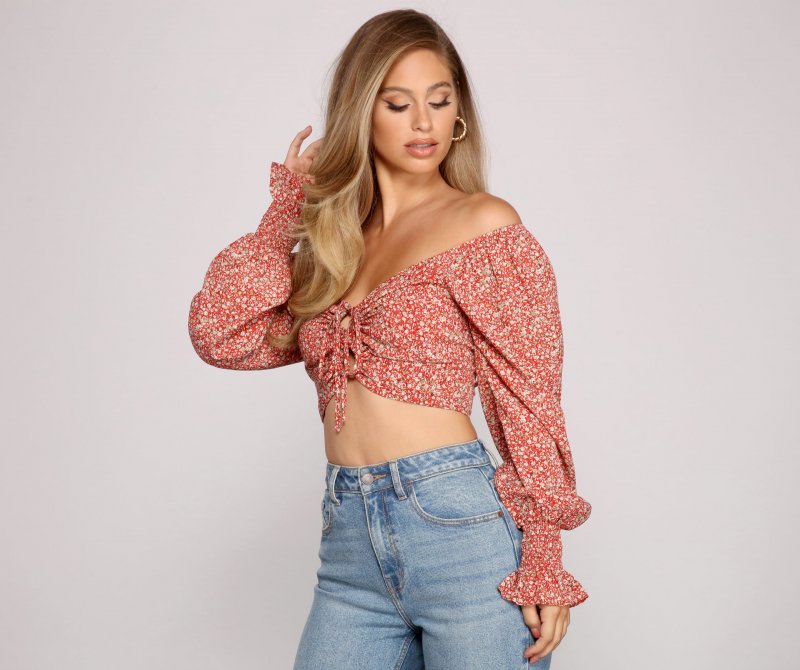 TableClothsUs She's A Beauty Ditsy Floral Crop Top