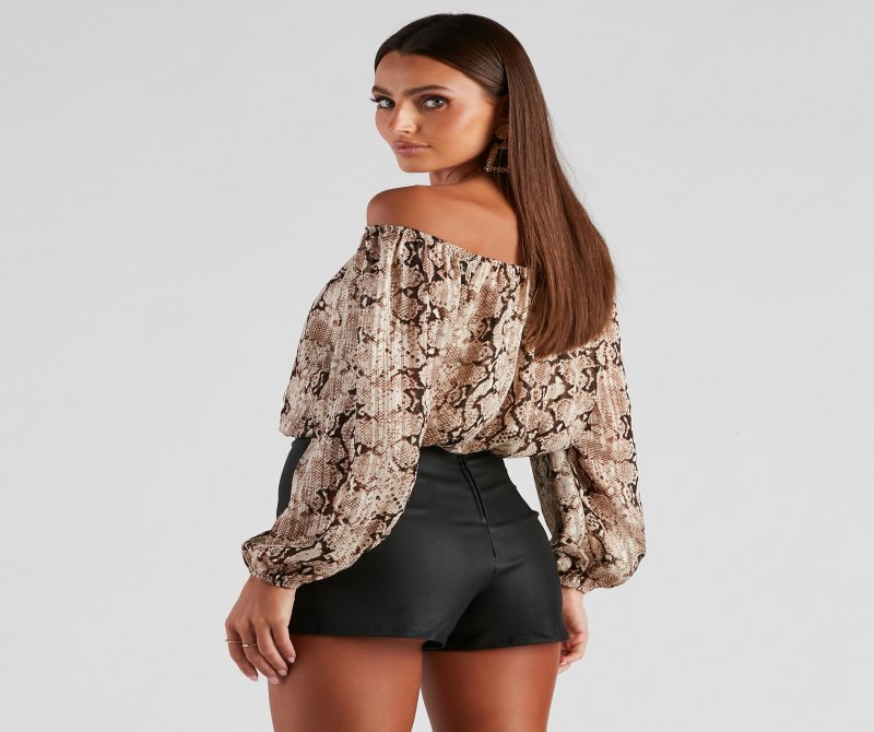 TableClothsUs Charming Chic Snake Print Blouse