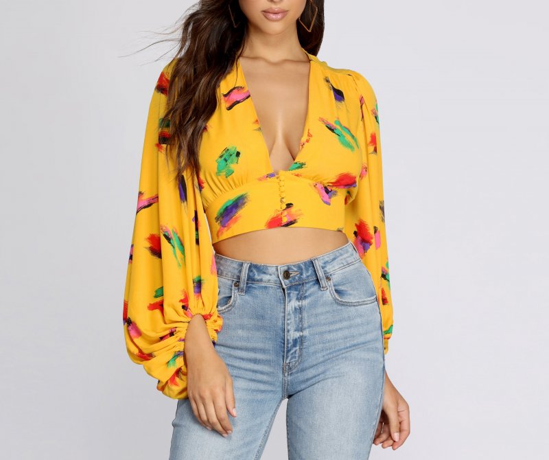 TableClothsUs Artsy Girl Balloon Sleeve Blouse