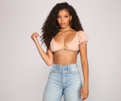 TableClothsUs Effortlessly On-Trend Puff Sleeve Crop Top