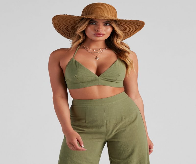 TableClothsUs Whisked Away Halter Crop Top