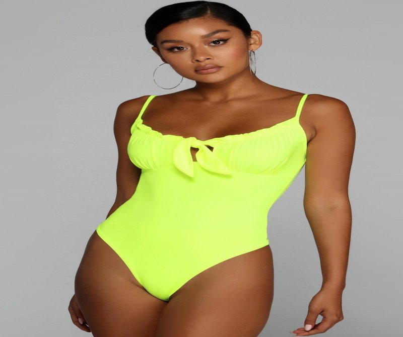 TableClothsUs Gorgeous Glow Ruffle Bodysuit