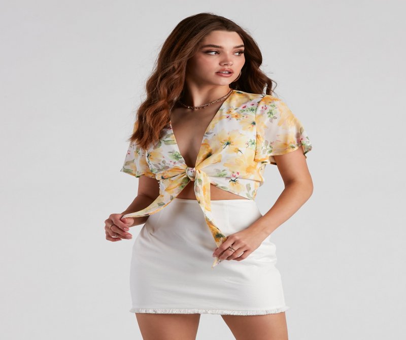 TableClothsUs Floral Chiffon Tie-Front Top