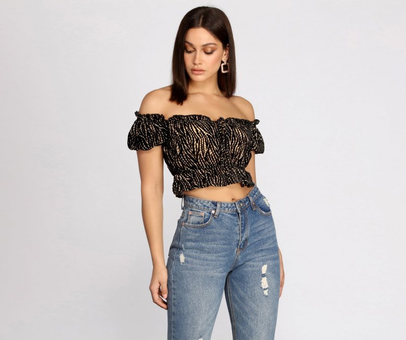 TableClothsUs Zebra Off-Shoulder Puff Sleeve Crop Top