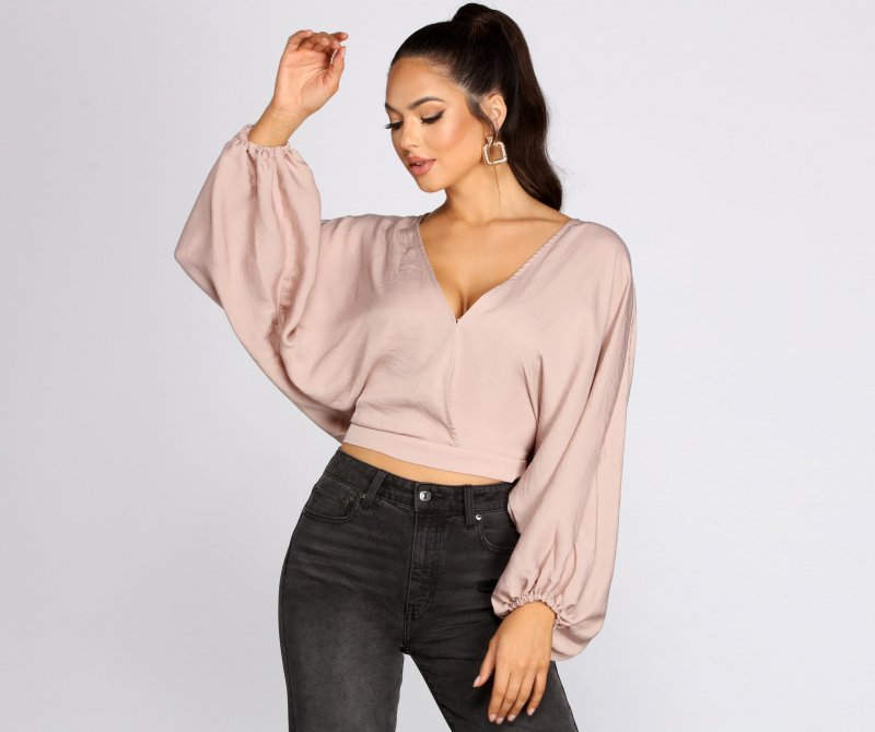 TableClothsUs Go With The Flow Surplice Crop Top